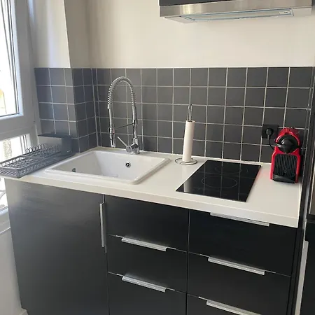 Apartman In Paris, Close To Republique Párizs