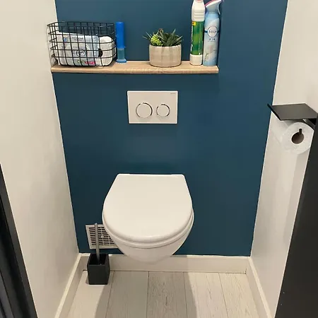 Apartman In Paris, Close To Republique